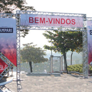 portico e banner de backdrop - estrutura metalica - vinhedo